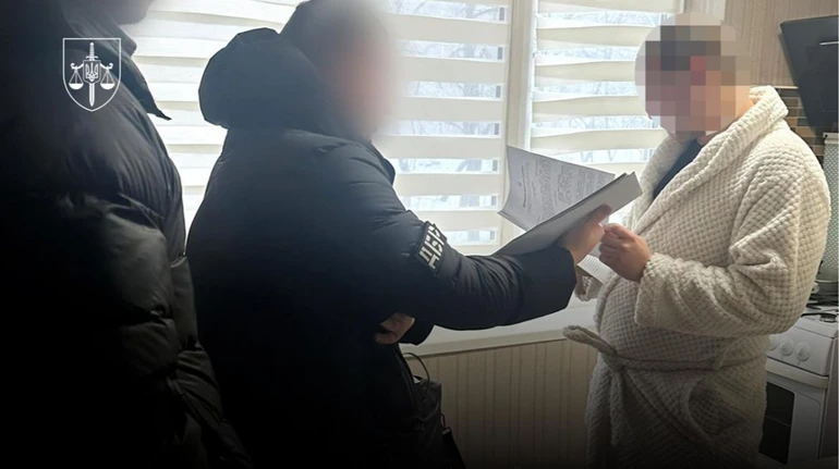 Деньги под инвестиции, бизнес и еОселю: экс-полицейского подозревают в мошенничестве на 8,4 млн