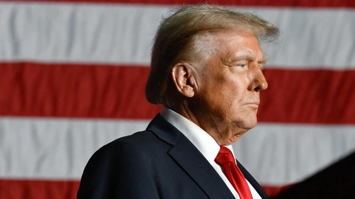 Politico, CNN та MS NOW судяться з Трампом через позбавлення акредитацій