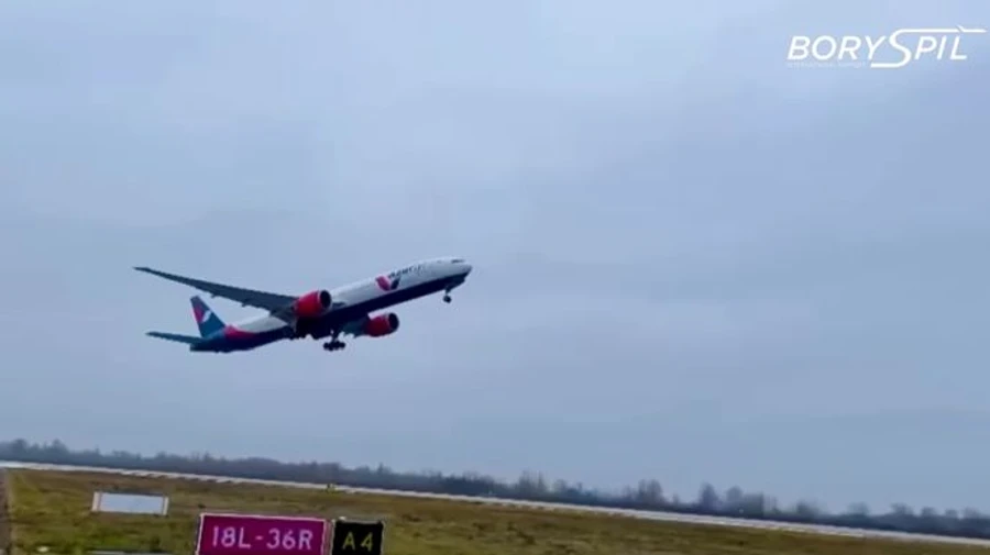 Президент о возобновлении полетов: Это будет означать, что Украина побеждает