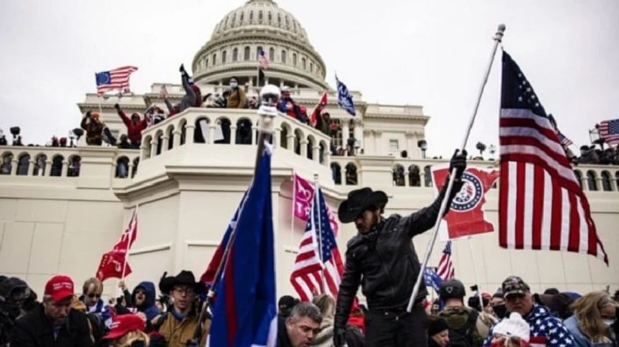 Двух участников штурма Капитолия приговорили к 15 и 17 годам тюрьмы