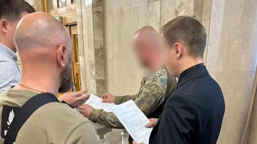 Столичному військкому вручили протокол про корупцію