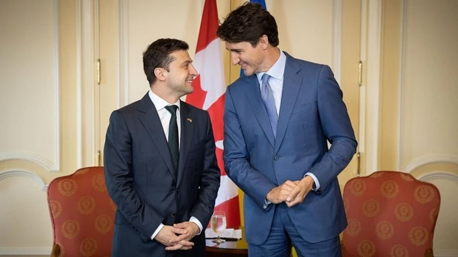 Зеленский поговорил с Трюдо об усилении санкционного давления на Россию