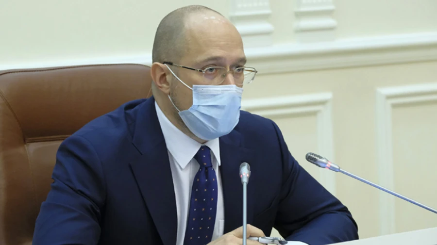 Кабмин в пятницу примет ряд решений из-за распространения COVID-19