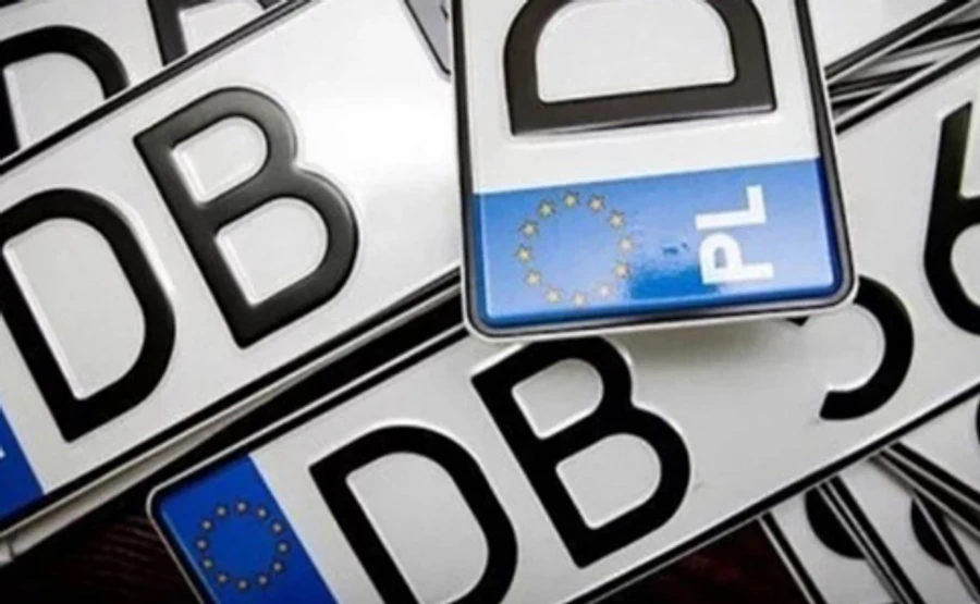 Пільгове розмитнення євроблях не продовжать – заява Мінфіну