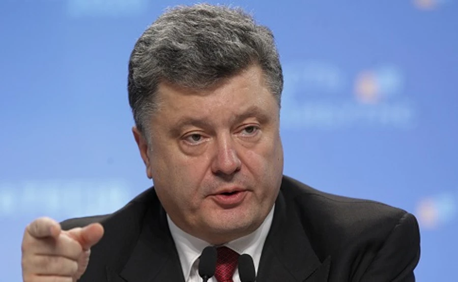 Порошенко анонсировал освобождение из плена еще одного украинца
