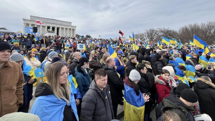 Demonstration in support of Ukraine takes place in Washington, DC
