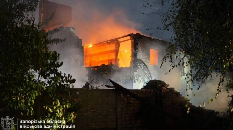 Russian drones attack Zaporizhzhia: fire breaks out, one injured – photos, video
