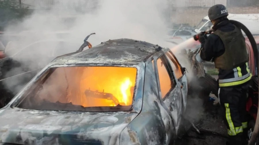 Россия атаковала Днепропетровскую область дронами и Градами: есть разрушения и пожары