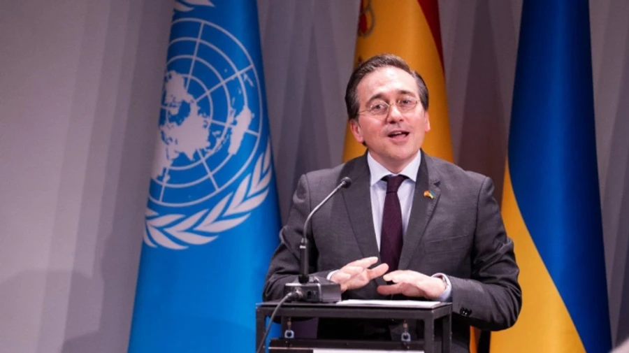 Only Zelenskyy speaks of peace, Putin speaks of war, Spanish foreign minister says