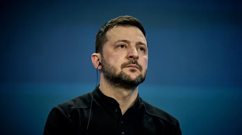 Зеленский: Монобольшинство работает, несмотря на попытки его развалить и желание части депутатов сложить мандаты