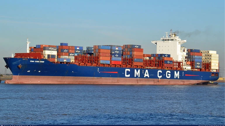 Пролив Ормуз сумел пройти контейнеровоз европейских владельцев