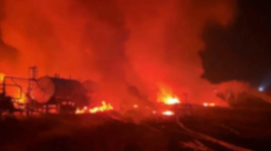 Russia attacks Ukrainian gas production facilities