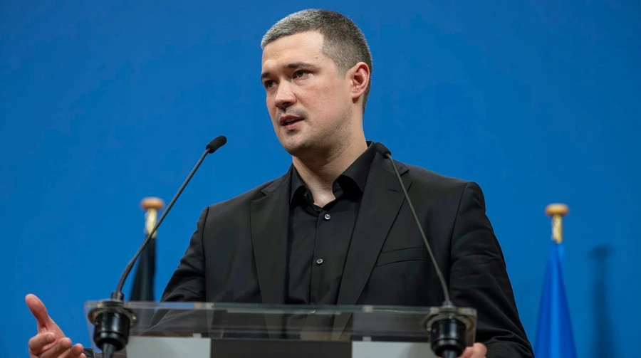 Проблемы с топливом, марш-броски пехоты на 30 км: Федоров назвал плохие новости для россиян