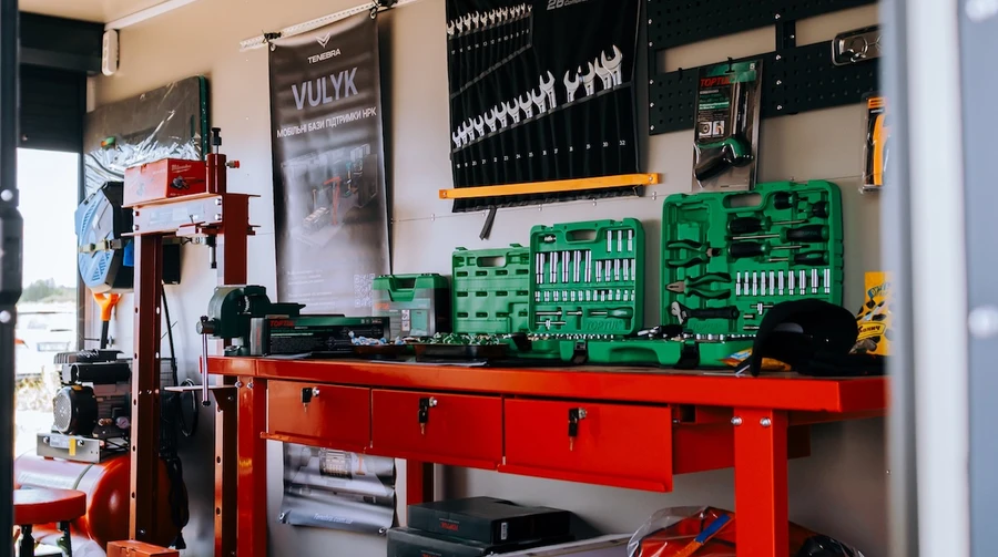 Ukrainian Tenebra unveils mobile workshop for ground drones