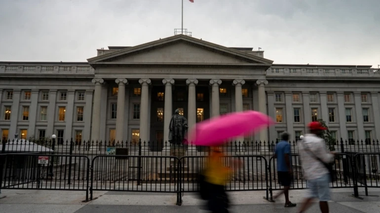 У середу світло не вимикатимуть, але енергетики просять економити