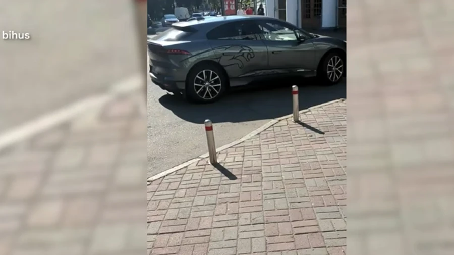 Несмотря на войну, некоторые нардепы пересели на новые элитные автомобили – СМИ