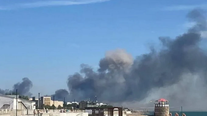 Взрывы в Крыму: оккупанты сообщают о пострадавших и погибшем