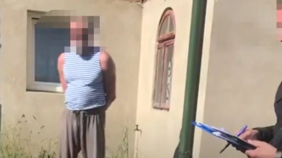 На Львівщині затримали священика, який торгував зброєю