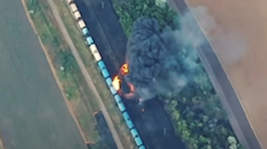 Розвідники знищили на ТОТ Запорізької області залізничні цистерни з пальним росіян