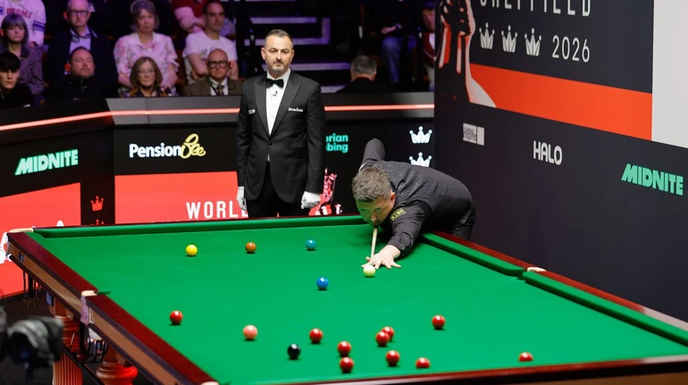 Муді віддає виграний матч, Хіггінс тріуфує в битві ветеранів: результати чемпіонату світу зі снукеру