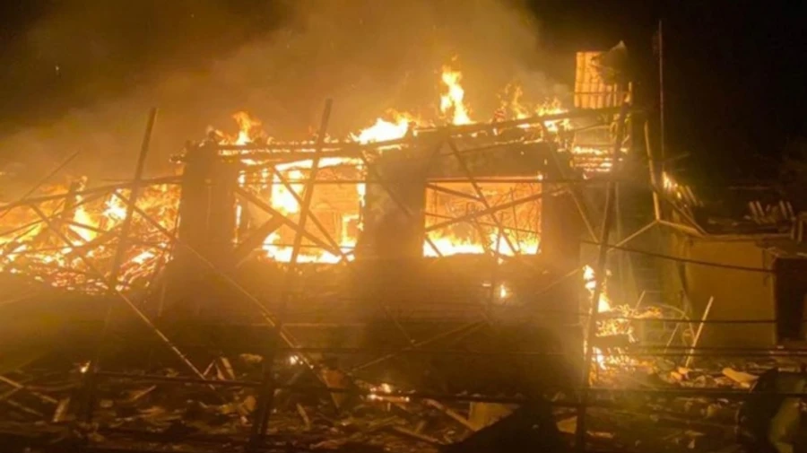 Russian aerial bomb attack on Donetsk Oblast kills woman and damages houses, power lines and gas pipeline