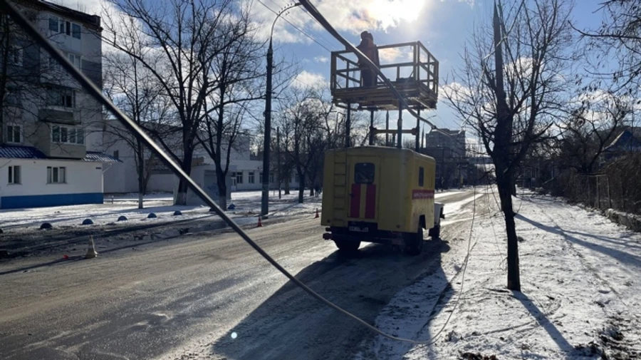 Херсон після обстрілів частково без світла: не ходять тролейбуси 