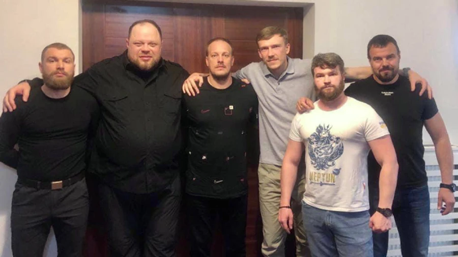 Стефанчук зустрівся із захисниками Азовсталі у Туреччині