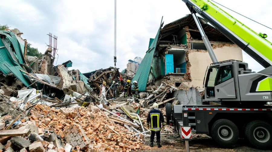 Body of second victim found under the rubble of the cultural centre in Chuhuiv