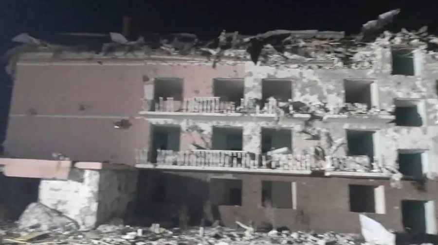 3 civilians killed in missile strike on recreation centre