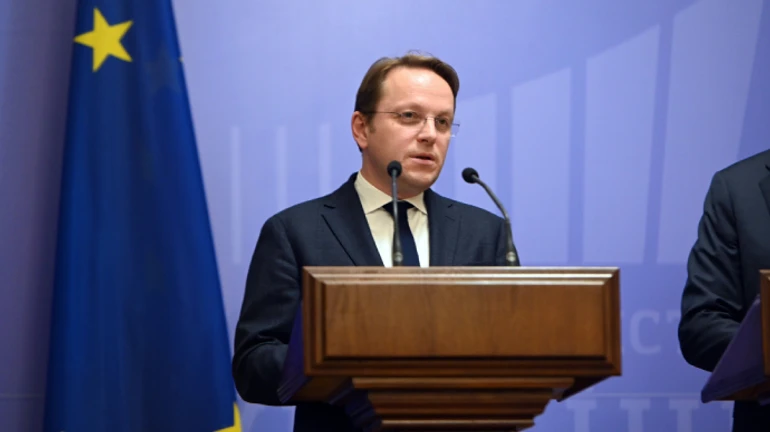 Венгерский еврокомиссар требовал от Украины закрыть Миротворец, угрожая последствиями