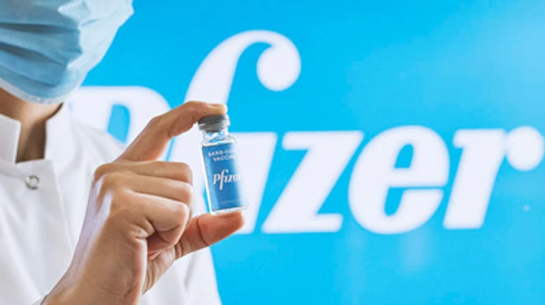 Генетична вакцина проти COVID-19: безпечність, побічні ефекти та чому Україна може її не отримати