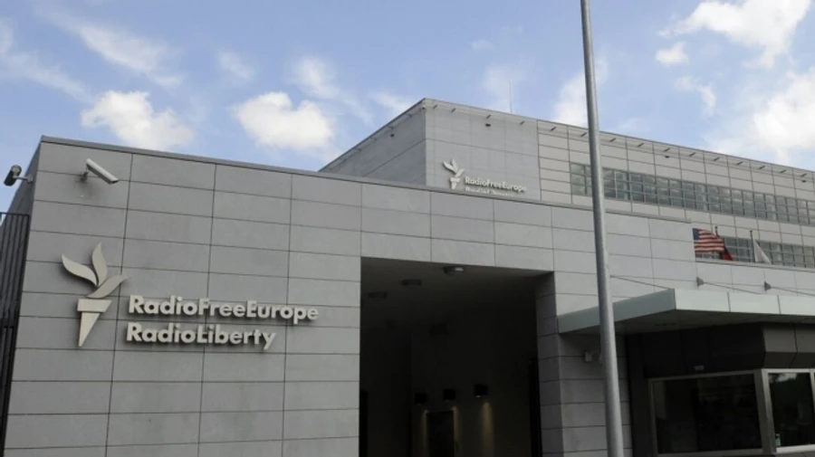 EU chief diplomat: EU to see what it can do about funding for Radio Liberty