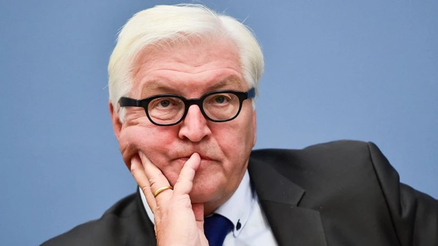 Президент Германии Штайнмайер ушел на самоизоляцию