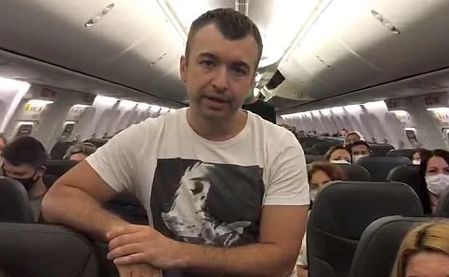 Туристи з Балі заявляють, що їх не попередили про обсервацію, а тепер пропонують платну