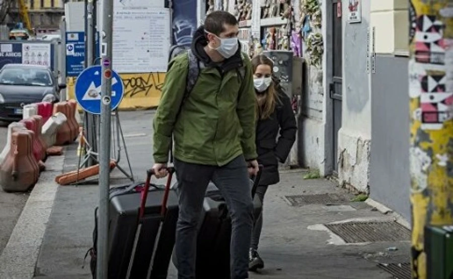 В США предлагают отменить мероприятия с участием более 50 человек