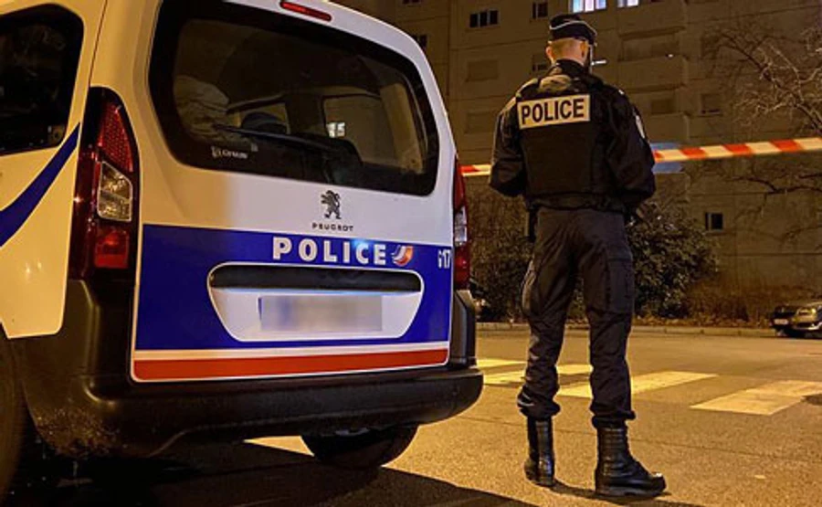 На сході Франції на Різдво влаштували стрілянину