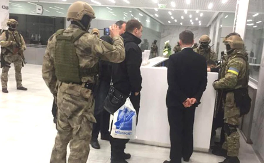 Луценко: Обшуки в АМКУ проходять у справі тютюнового монополіста Тедіс