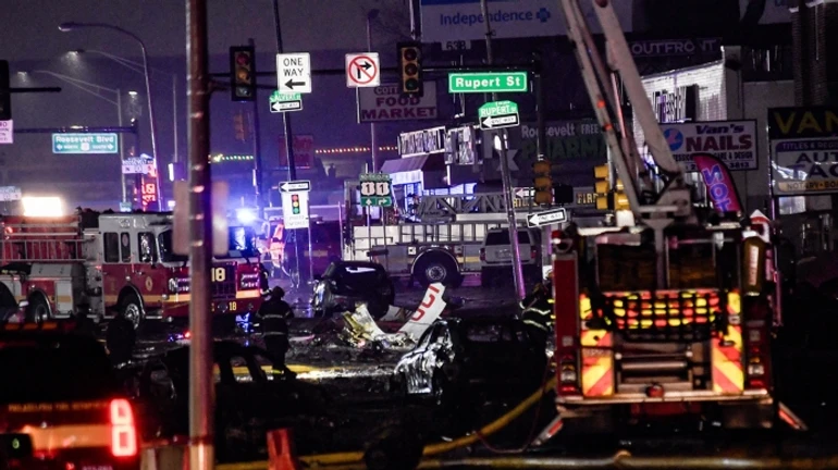 Авиакатастрофа в Филадельфии: в медицинском самолете находилось 6 человек, в том числе ребенок