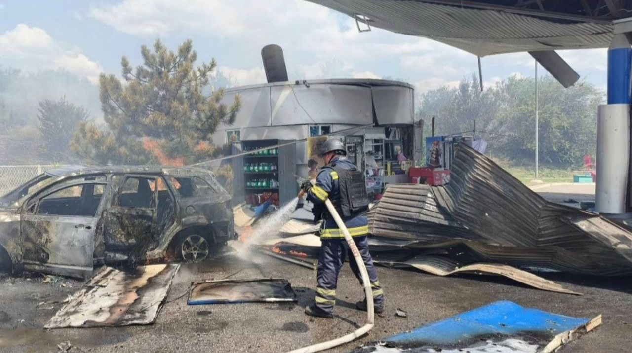 Росіяни вдарили по АЗС на Дніпропетровщині – убили 3 людей