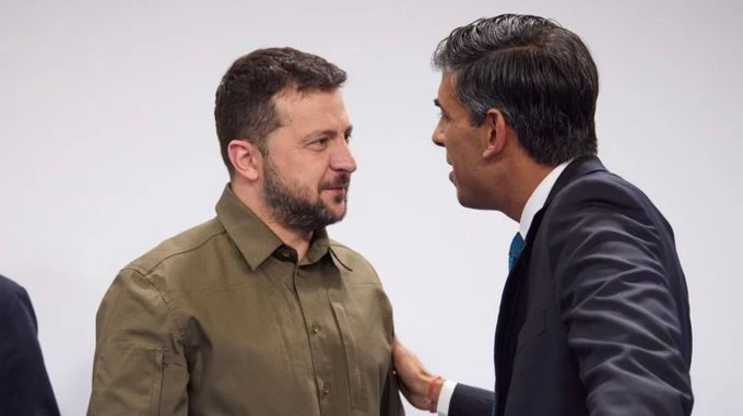 Zelenskyy tells UK PM that Russia fired 500 missiles and drones on Ukraine in five days