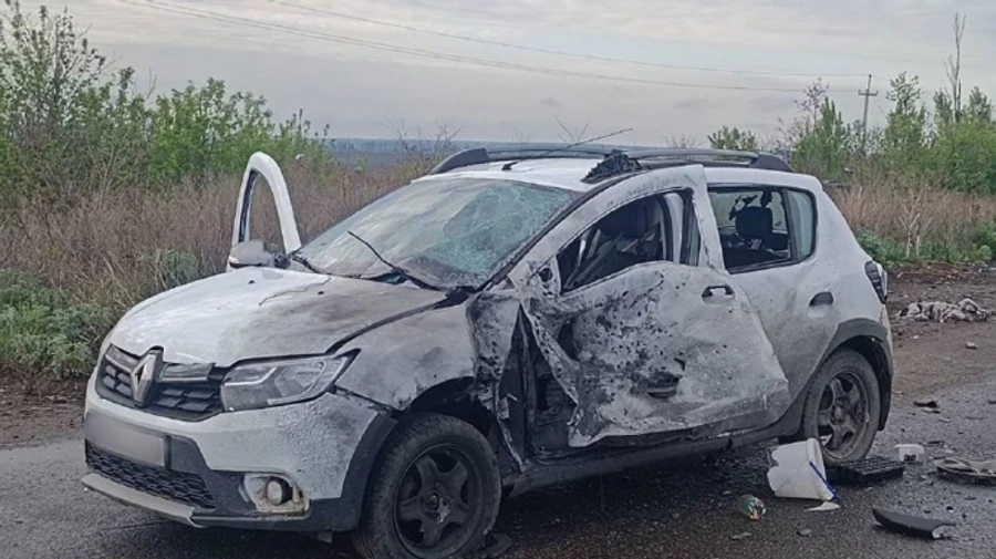 Окупанти зранку атакували дроном цивільне авто на Харківщині: 3 поранених