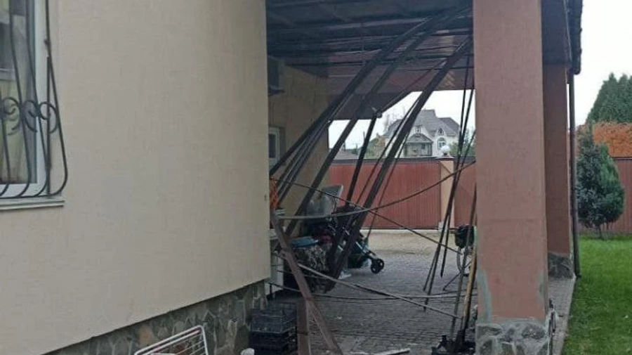 Ранкова атака на Київщину: пошкоджено 18 будинків і підприємство