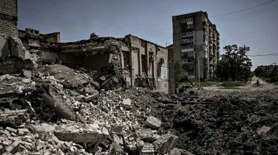 ISW: Росіяни спробують оточити Лисичанськ, перш ніж відновити наступ на Слов’янськ