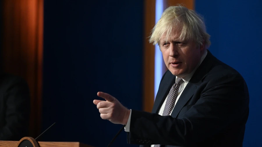 Премьер Британии пообещал всеми инструментами предотвращать агрессию РФ против Украины