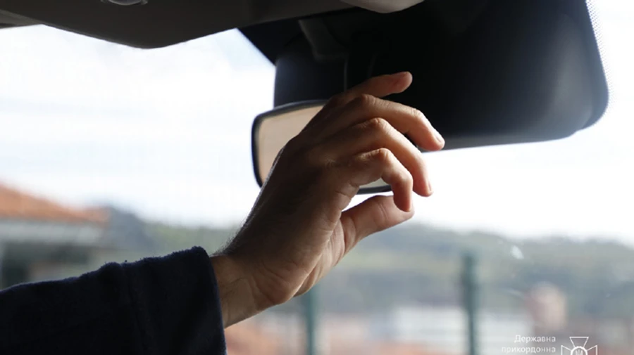 Пограничник распознал в попутчике преступника и помог его задержать