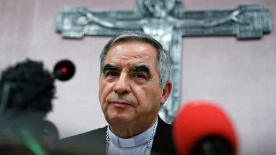 В Ватикане 10 человек, включая кардинала, будут судить за финансовые преступления