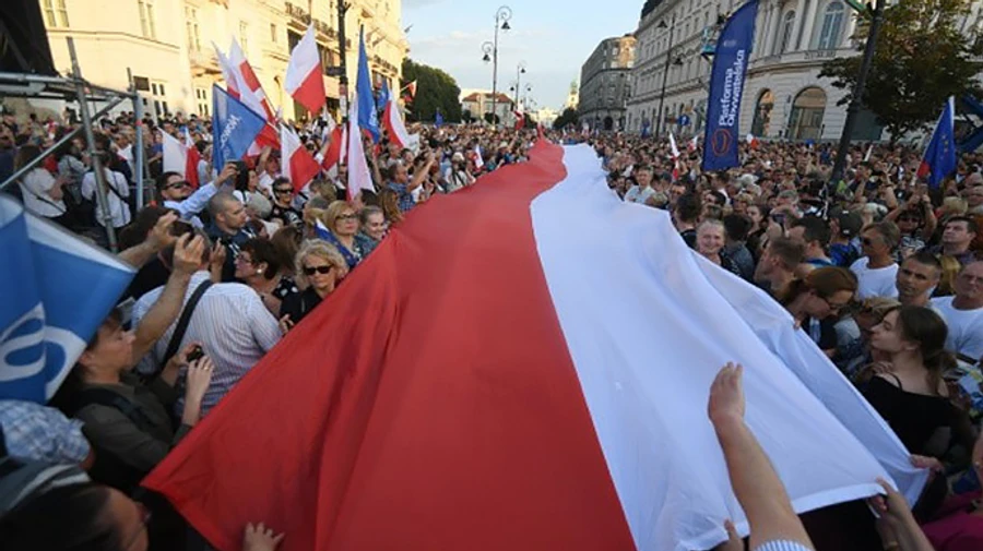 Правящая партия Польши отмежевалась от намерений выйти из Стамбульской конвенции