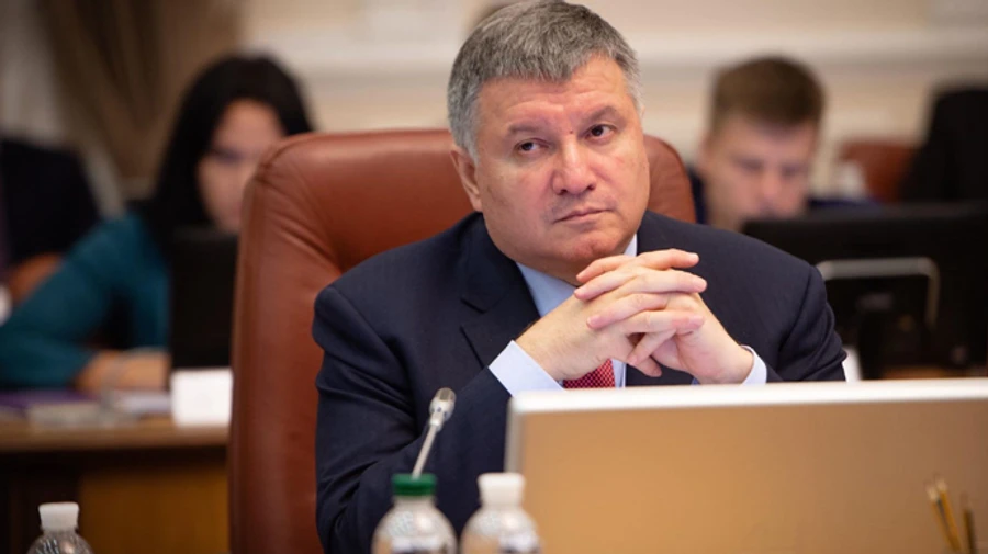 Аваков розповів про порушення карантину в Епіцентрі та Велюрі