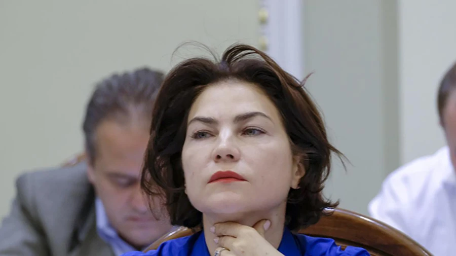 Генпрокурор обіцяє вивчити ситуацію із масками в Епіцентрі