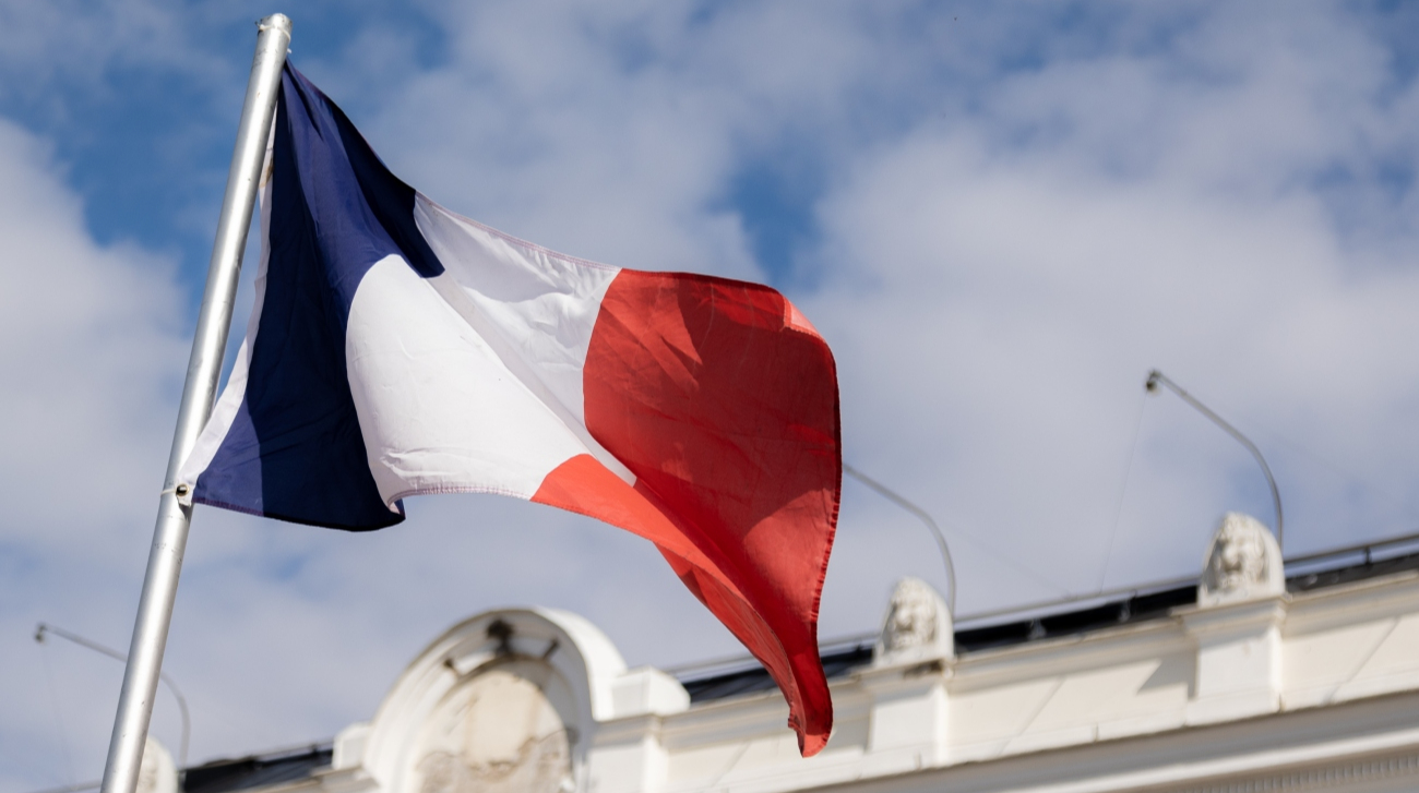 French foreign minister: Europe is not reducing support for Ukraine amid war in Middle East
